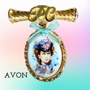 Avon Presidents Club Membership Award 1996-97 Brooch